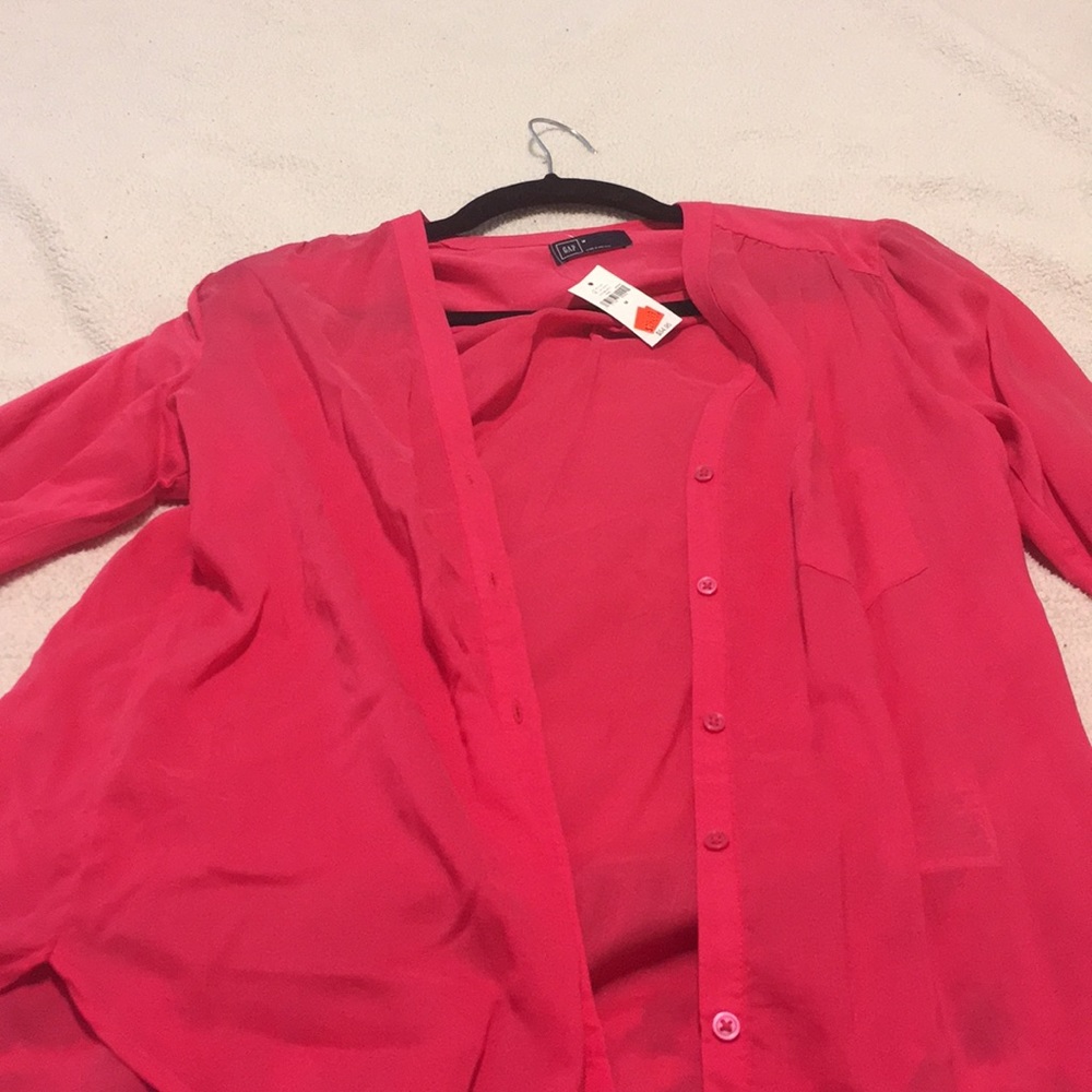 NWT gap button down blouse